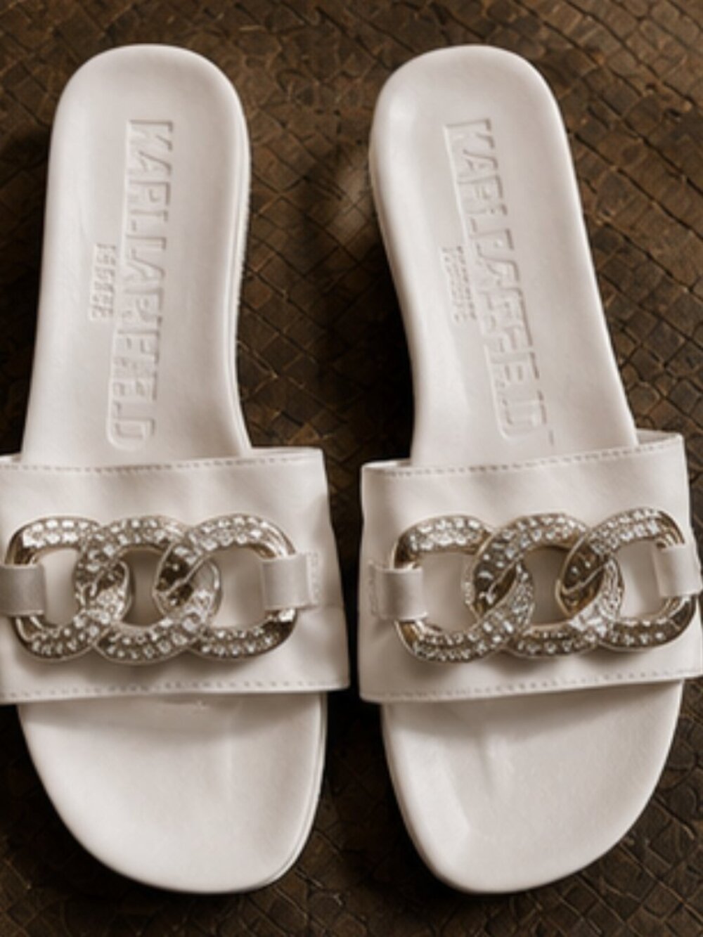 NWT Karl Lagerfeld Crystal Chain Leather Slides European Quiet Luxury Resort 10